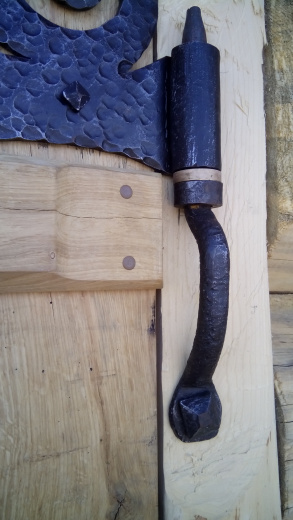 Кованая жековина