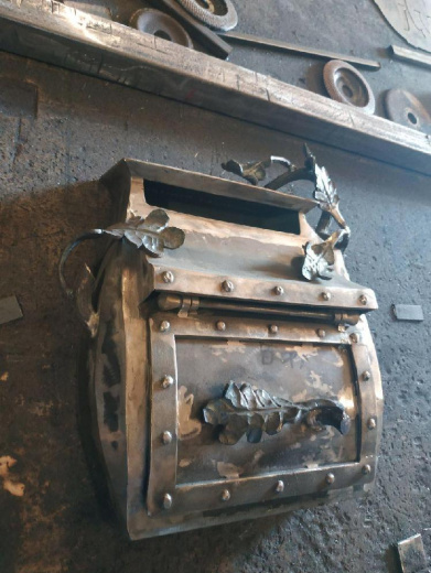 Почтовый ящик 8