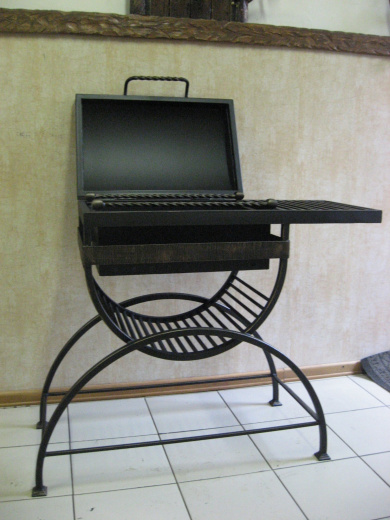 Мангал переносной, на ножках