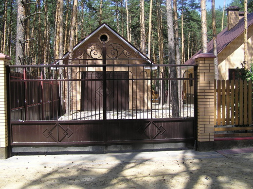 Распашные кованые ворота 62