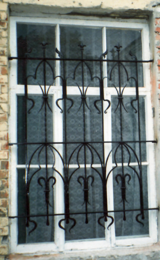 Решетка на окно 17