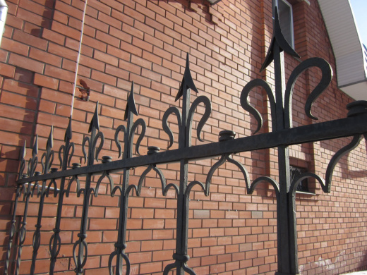Кованое ограждение основной части забора 8