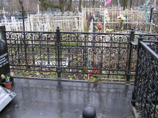 Оградка на могилу 8