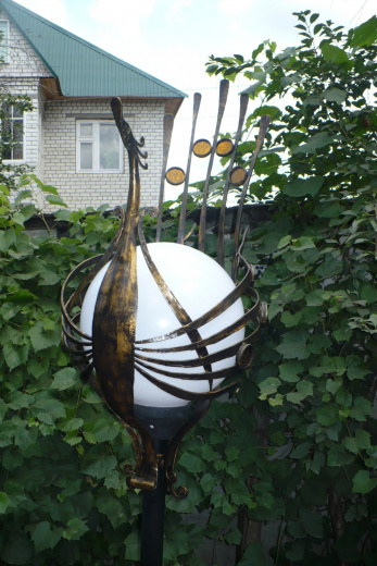 Садовый светильник 3