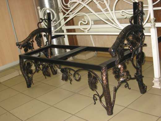 Кованая скамейка 5