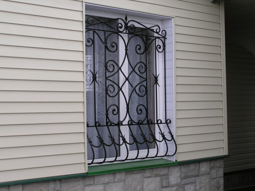 Решетка на окно 12