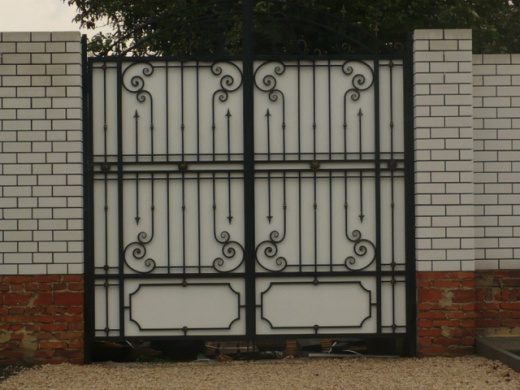 Распашные кованые ворота 34