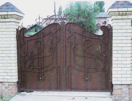 Распашные кованые ворота 18