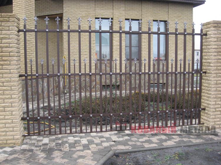 Кованая ограда 11