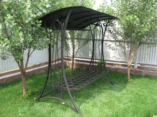 Качели садовые кованые