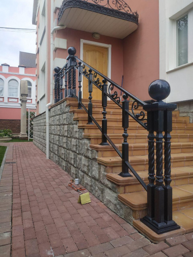 Ограждение крыльца 38