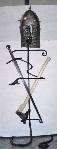Панно с мечом, топором и шлемом