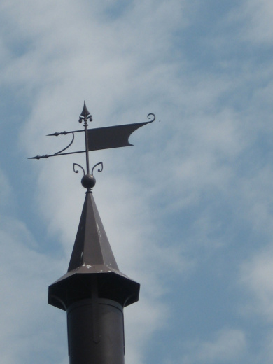 Дымник с флюгером