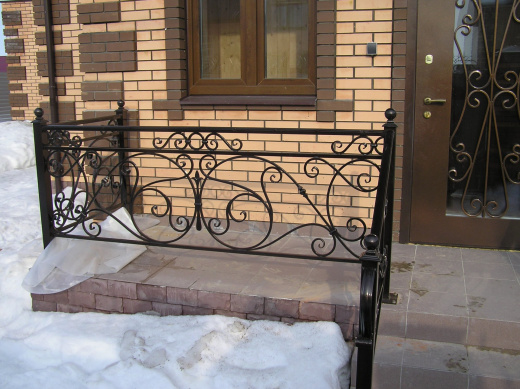 Ограждение крыльца 35