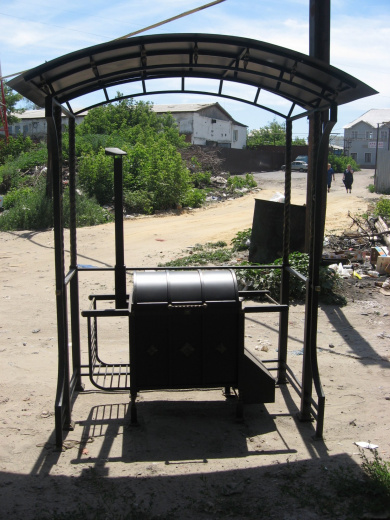 Мангал уличный с навесом от дождя