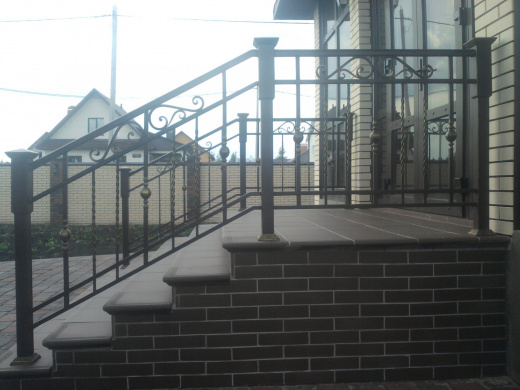 Ограждение крыльца 37