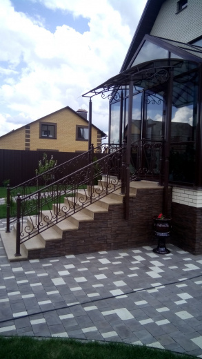 Ограждение крыльца 31