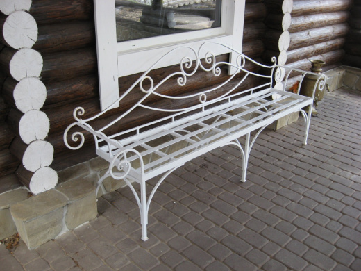 Скамейка кованая белая