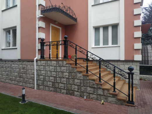 Ограждение крыльца 38